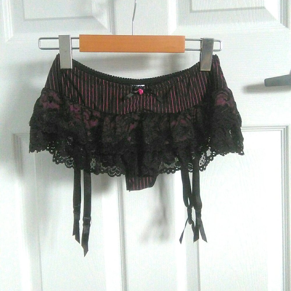 NWOT Lace layered Black and Pink Stripe Thong Lingerie Bottom